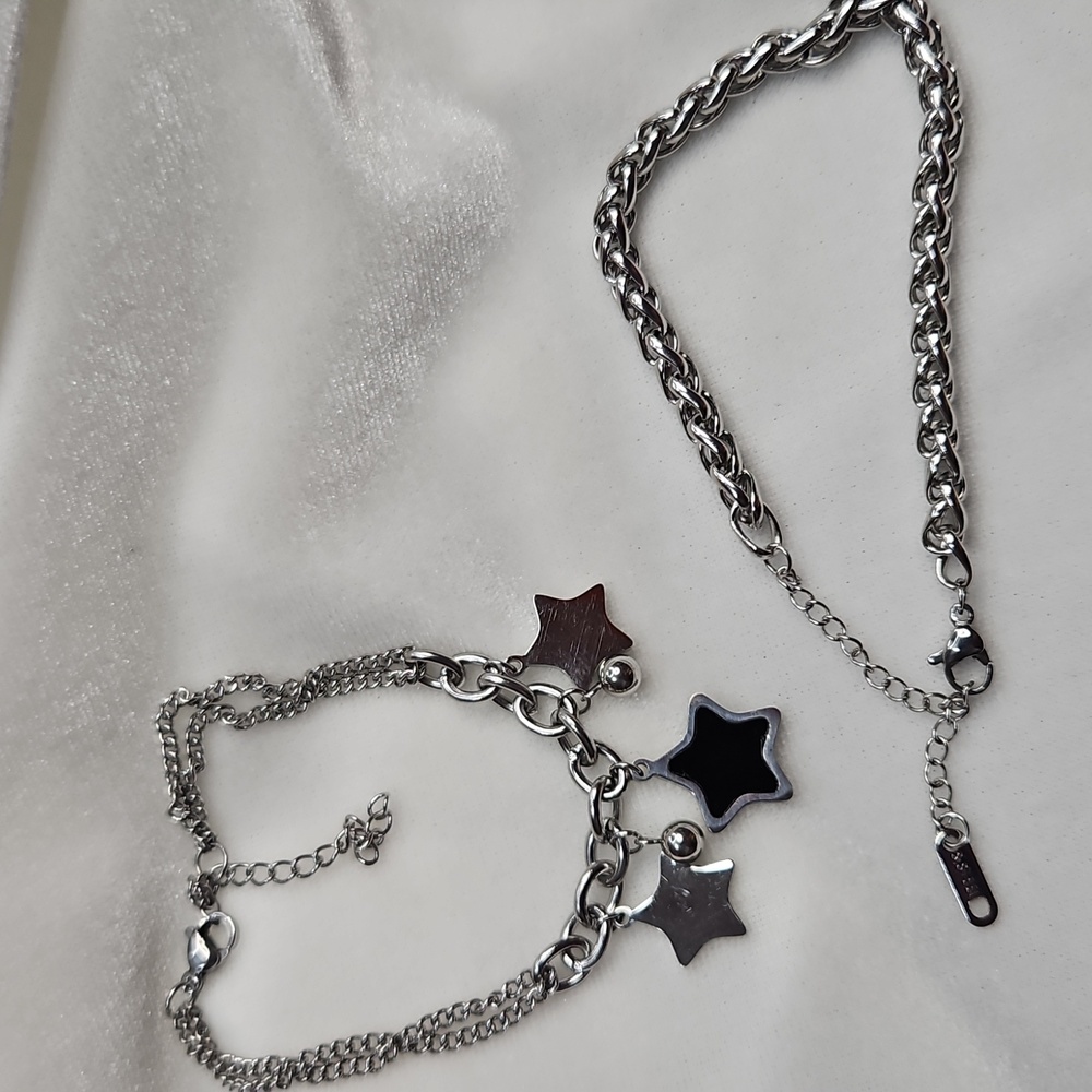 Ladies Set of 2 Stainless Steel Silver Bracelets Rope Chain Stars Fashion NWOT